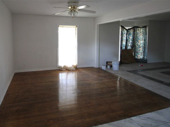 7946 Glenlea Street, Houston TX 77061