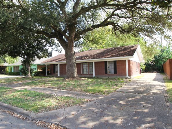 7946 Glenlea Street, Houston TX 77061