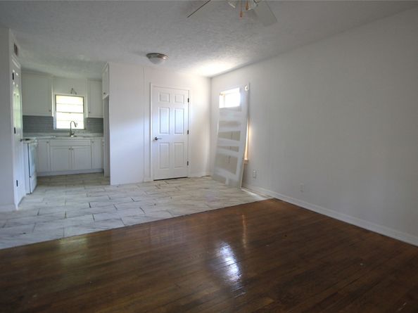 7946 Glenlea Street, Houston TX 77061