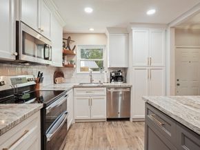2236 S Piney Point Road 101, Houston TX 77063