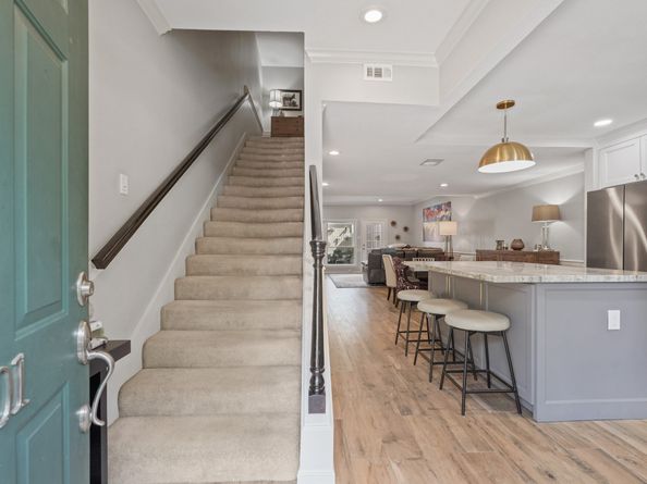 2236 S Piney Point Road 101, Houston TX 77063