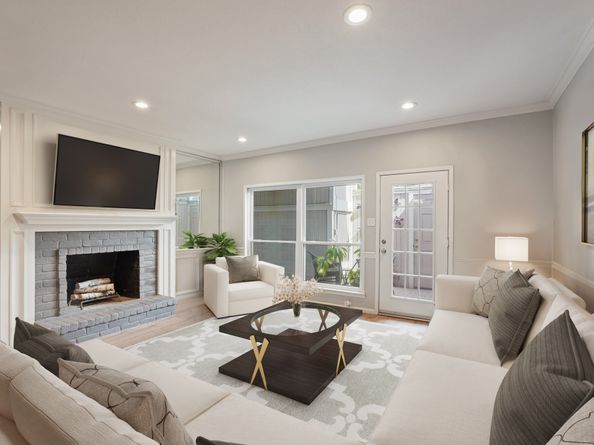2236 S Piney Point Road 101, Houston TX 77063