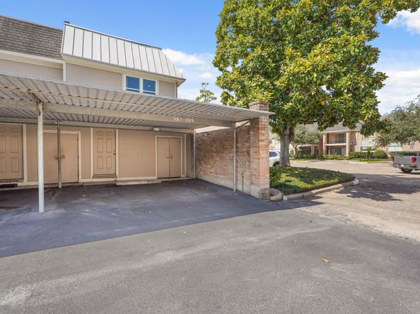 2236 S Piney Point Road 101, Houston TX 77063