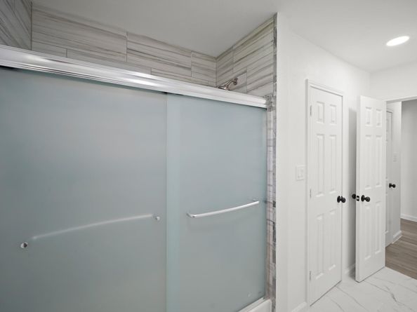 5943 Greenmont Drive, Houston TX 77092