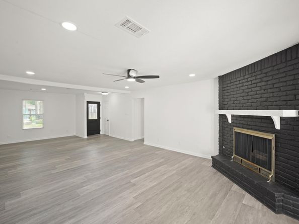 5943 Greenmont Drive, Houston TX 77092