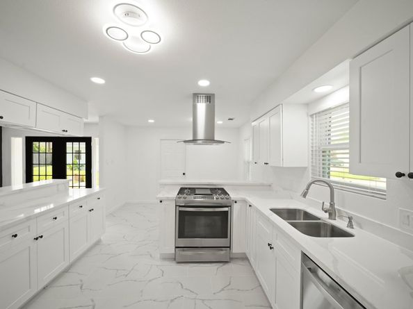 5943 Greenmont Drive, Houston TX 77092