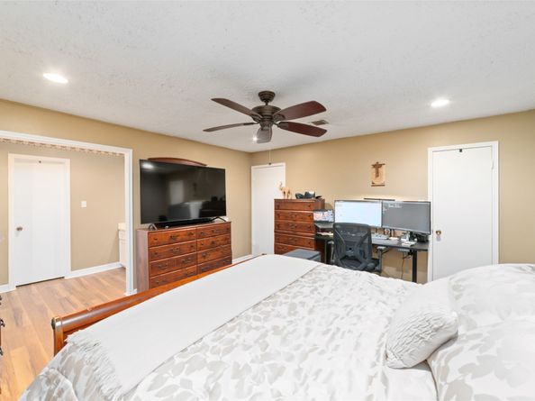 15824 Boulder Oaks Drive, Houston TX 77084