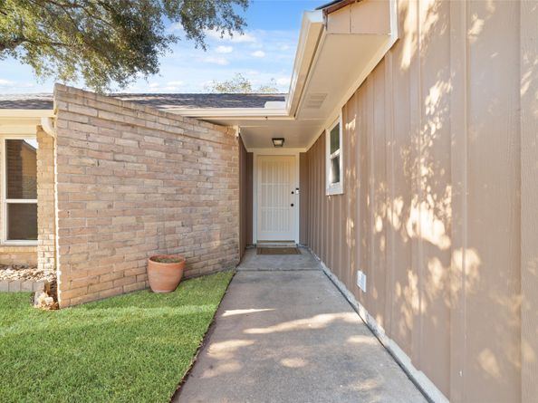 15824 Boulder Oaks Drive, Houston TX 77084