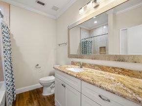 660 Wilcrest Drive 660, Houston TX 77042