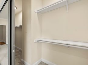 660 Wilcrest Drive 660, Houston TX 77042