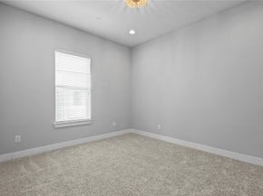 8409 Hempstead Road H, Houston TX 77008