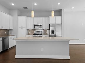 8409 Hempstead Road H, Houston TX 77008