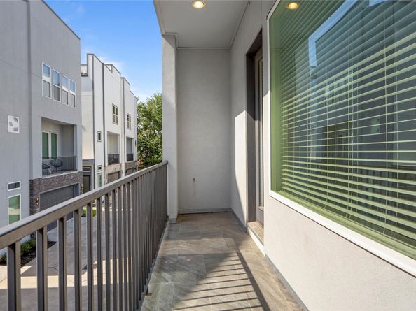 8409 Hempstead Road H, Houston TX 77008