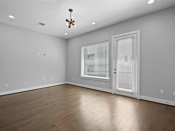 8409 Hempstead Road H, Houston TX 77008