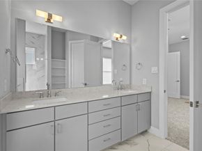 8409 Hempstead Road H, Houston TX 77008
