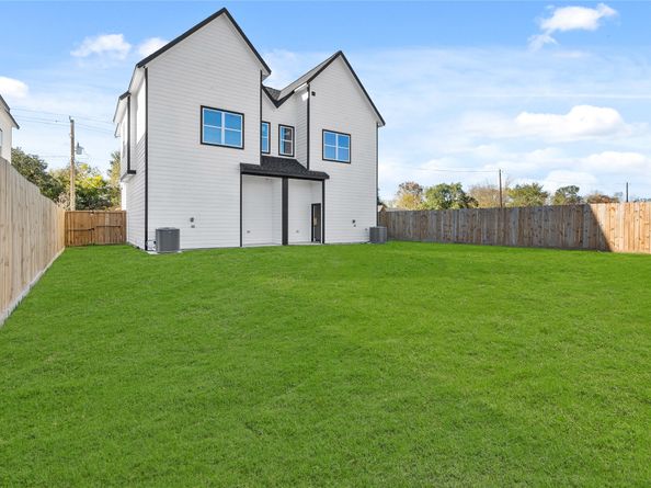 8445 Jutland Road, Houston TX 77033