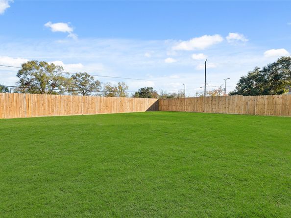 8445 Jutland Road, Houston TX 77033