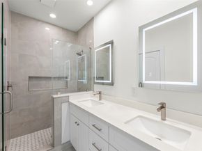 1479 Ferguson Way, Houston TX 77088