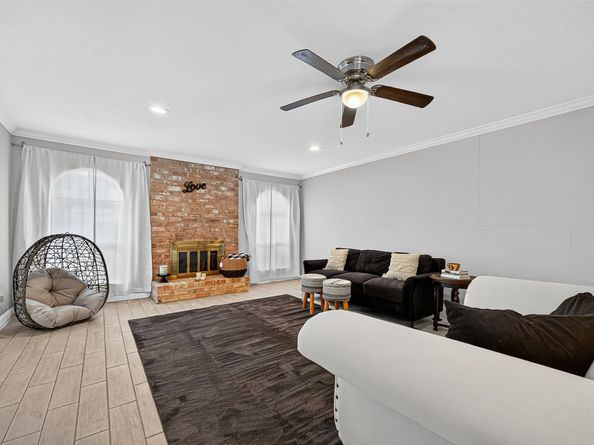 10622 Bexley Drive, Houston TX 77099
