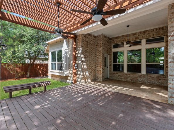 70 N Rocky Point Circle, The Woodlands TX 77389