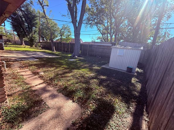 4427 Trafalgar Drive, Houston TX 77045