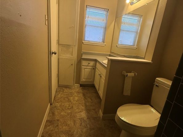 4427 Trafalgar Drive, Houston TX 77045