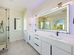 7129 England Street, Houston TX 77021