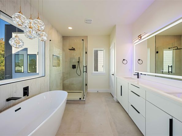 7129 England Street, Houston TX 77021