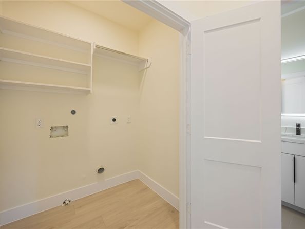 7129 England Street, Houston TX 77021