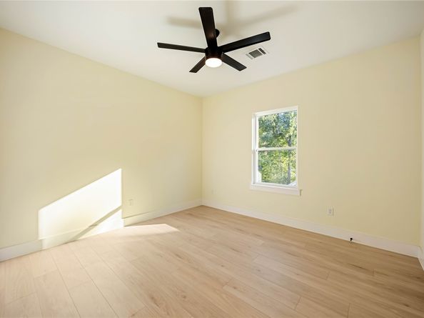 7129 England Street, Houston TX 77021