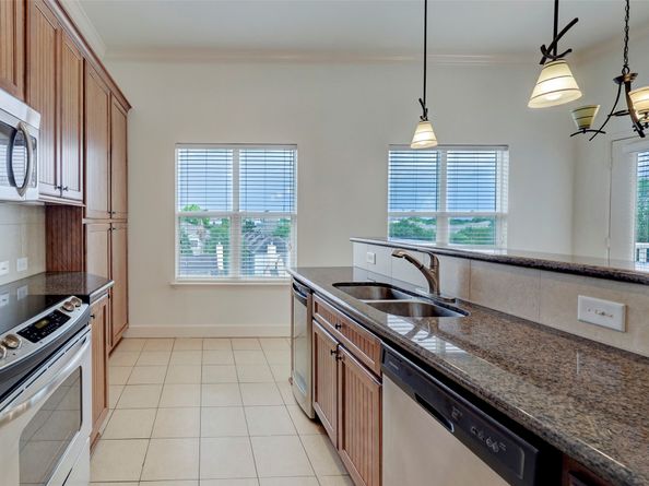 2203 Dorrington Street 406, Houston TX 77030