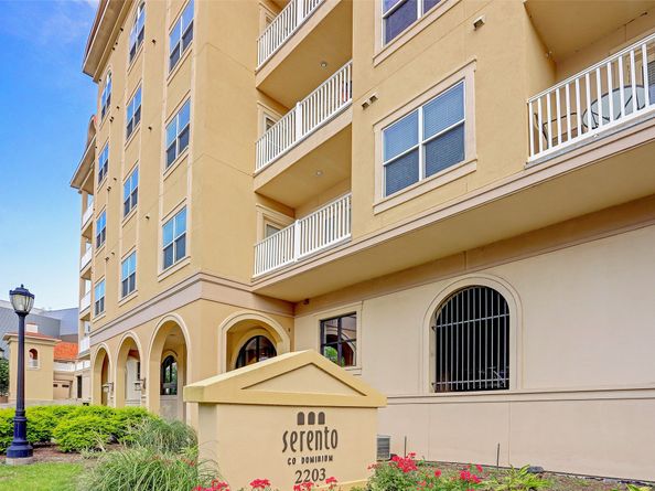 2203 Dorrington Street 406, Houston TX 77030