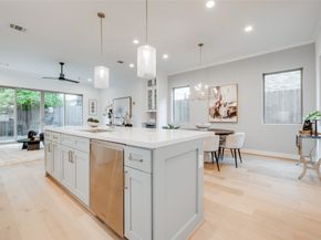 2715 BEAUCHAMP Street, Houston TX 77009