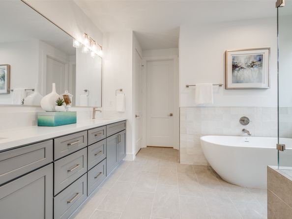 2715 BEAUCHAMP Street, Houston TX 77009