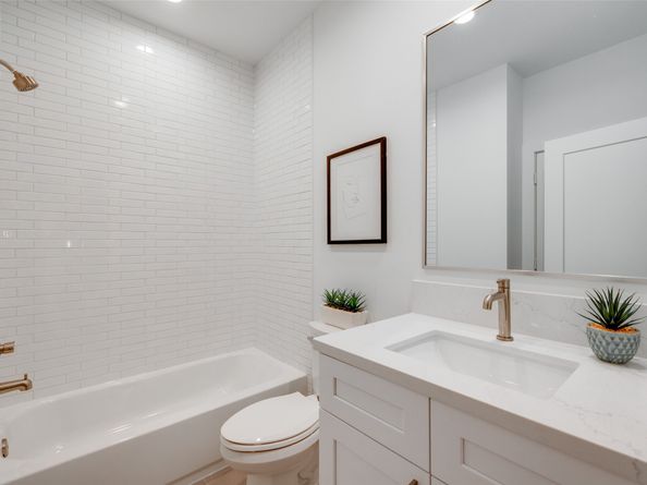 2715 BEAUCHAMP Street, Houston TX 77009