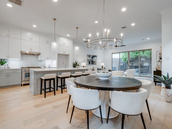 2715 BEAUCHAMP Street, Houston TX 77009