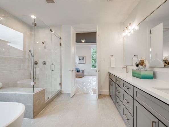 2715 BEAUCHAMP Street, Houston TX 77009