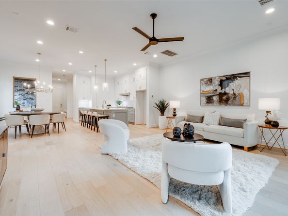 2715 BEAUCHAMP Street, Houston TX 77009