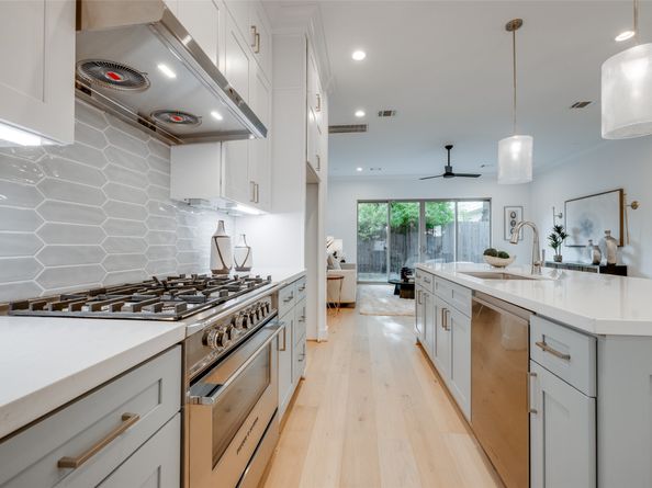 2715 BEAUCHAMP Street, Houston TX 77009