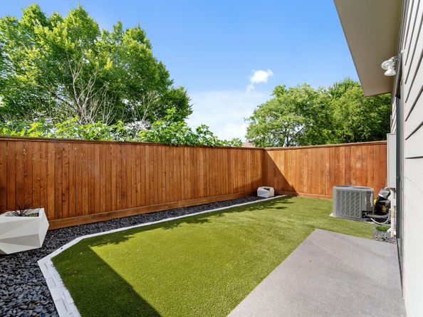 2851 Decker Place, Houston TX 77003