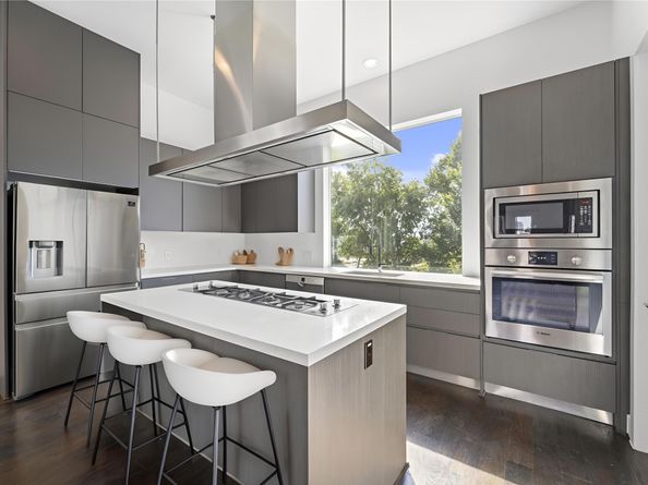 2851 Decker Place, Houston TX 77003