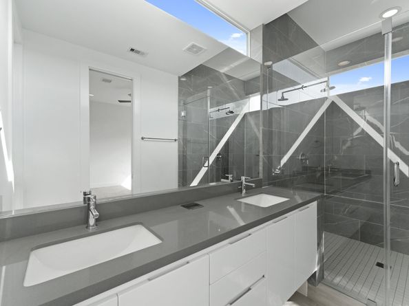 2851 Decker Place, Houston TX 77003