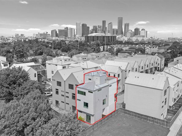 2851 Decker Place, Houston TX 77003