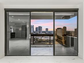 49 Briar Hollow Lane 1904, Houston TX 77027