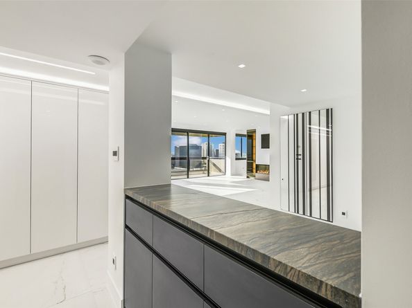 49 Briar Hollow Lane 1904, Houston TX 77027