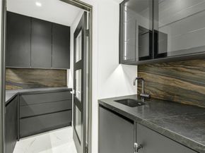 49 Briar Hollow Lane 1904, Houston TX 77027