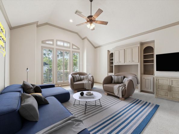 7 Club Oak Court, Kingwood TX 77339