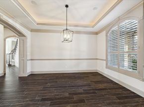 7 Club Oak Court, Kingwood TX 77339