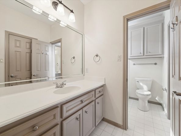 7 Club Oak Court, Kingwood TX 77339