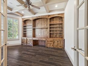 7 Club Oak Court, Kingwood TX 77339